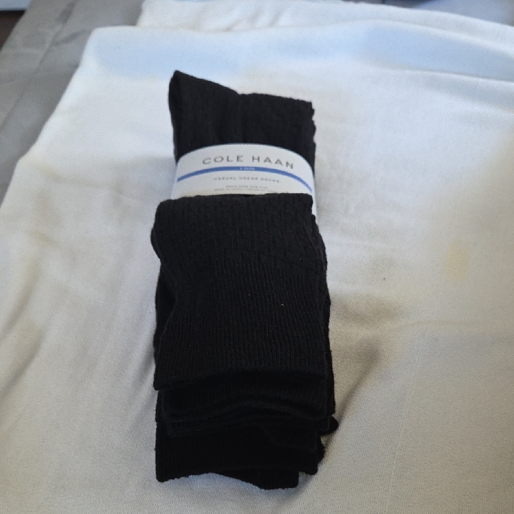 Cole Haan Men's Classic Black Dress Socks (19)